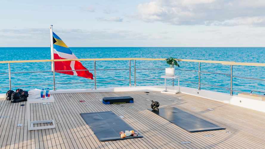 Amore Yacht Photos Pics 