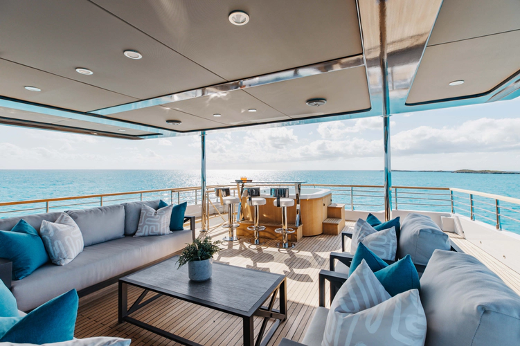 Amore Yacht Photos Pics 