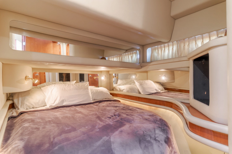 Oasis Yacht Photos Pics 