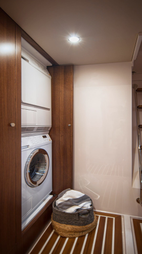 66 Daybridge Yacht Photos Pics 