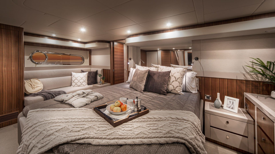 66 Daybridge Yacht Photos Pics 