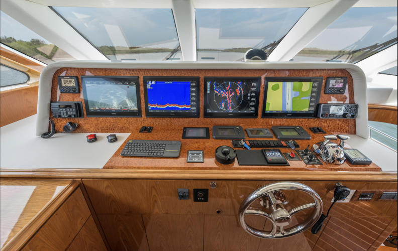 Footloose Yacht Photos Pics 