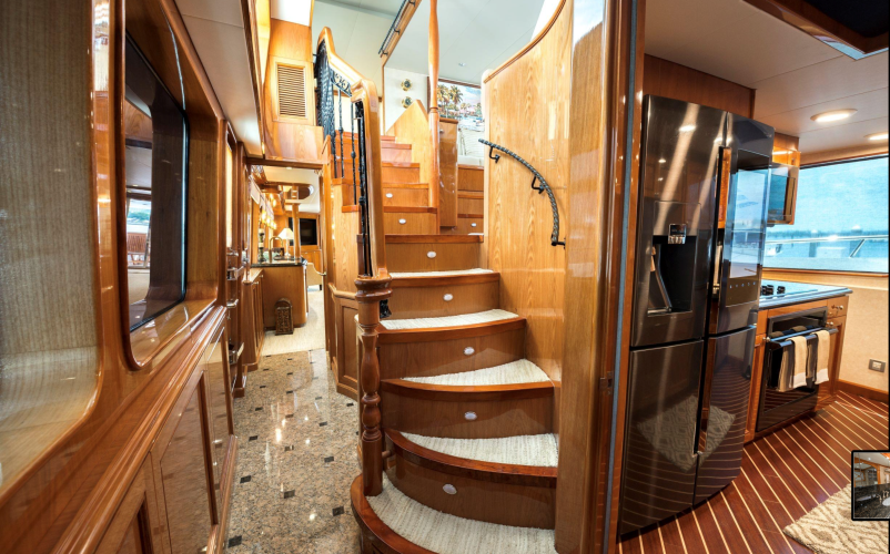 Footloose Yacht Photos Pics 