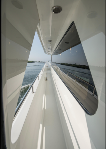 Footloose Yacht Photos Pics 