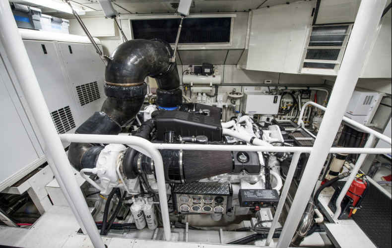 Footloose Yacht Photos Pics 