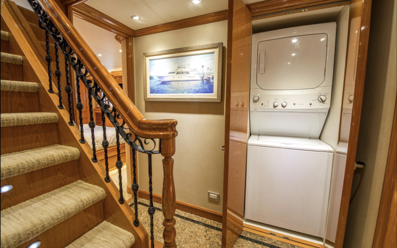 Footloose Yacht Photos Pics 