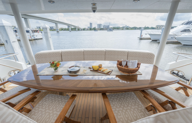 Footloose Yacht Photos Pics 