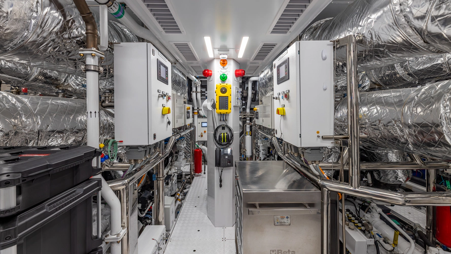 Gioia Yacht Photos Pics 