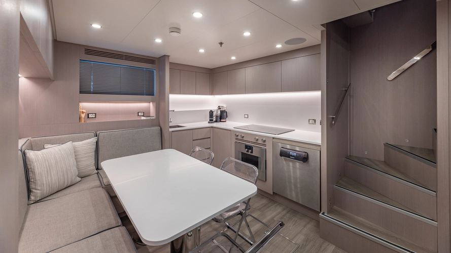 Gioia Yacht Photos Pics 