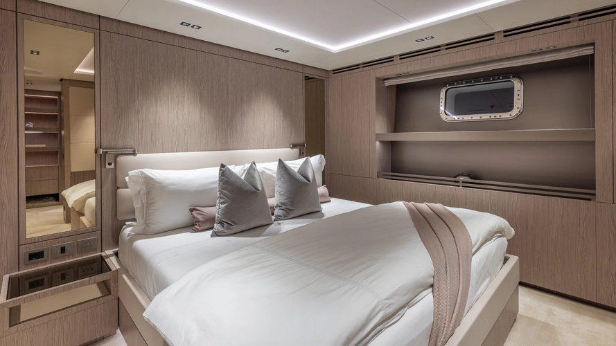 Gioia Yacht Photos Pics 