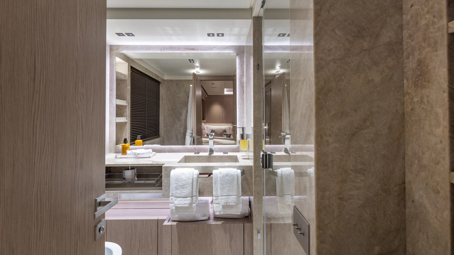 Gioia Yacht Photos Pics 