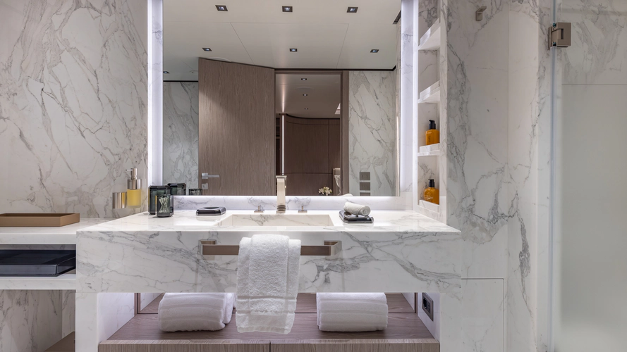 Gioia Yacht Photos Pics 