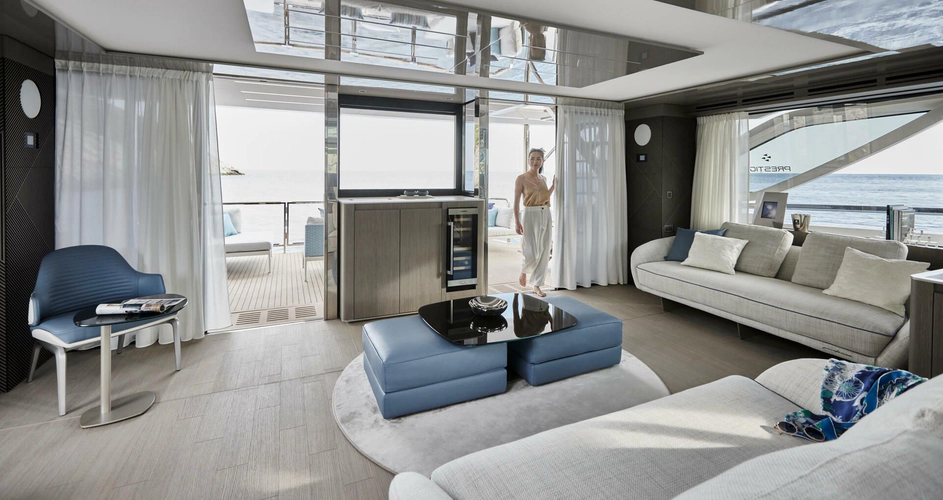 M8 Yacht Photos Pics 