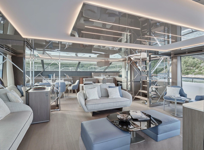 M8 Yacht Photos Pics 