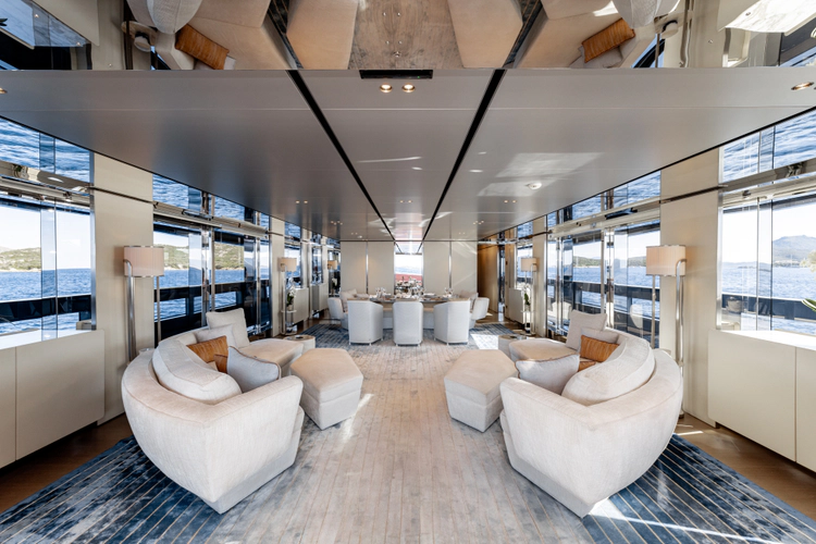 Flying Dagger III Yacht Photos Pics 