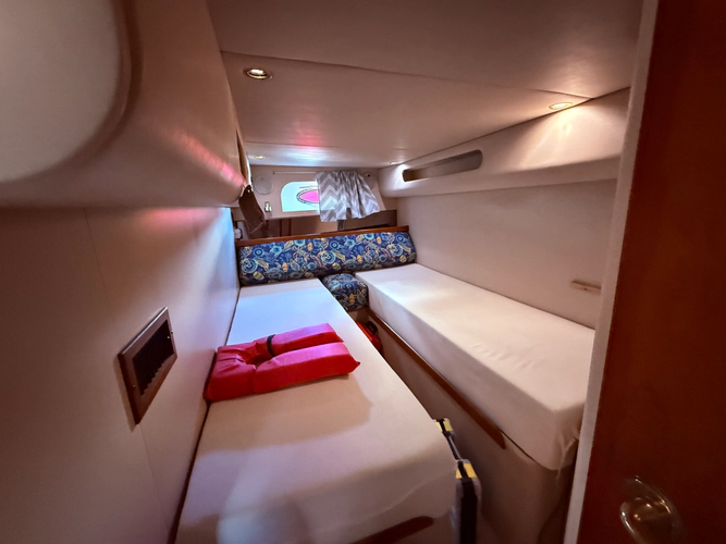 Honu Yacht Photos Pics 