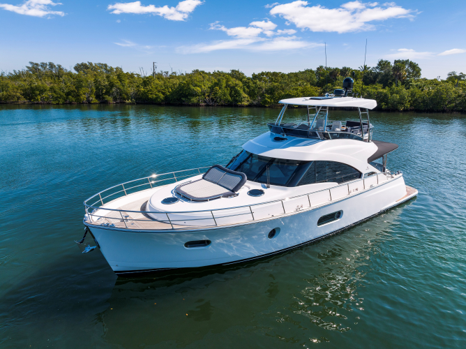 54 Daybridge Yacht Photos Pics 