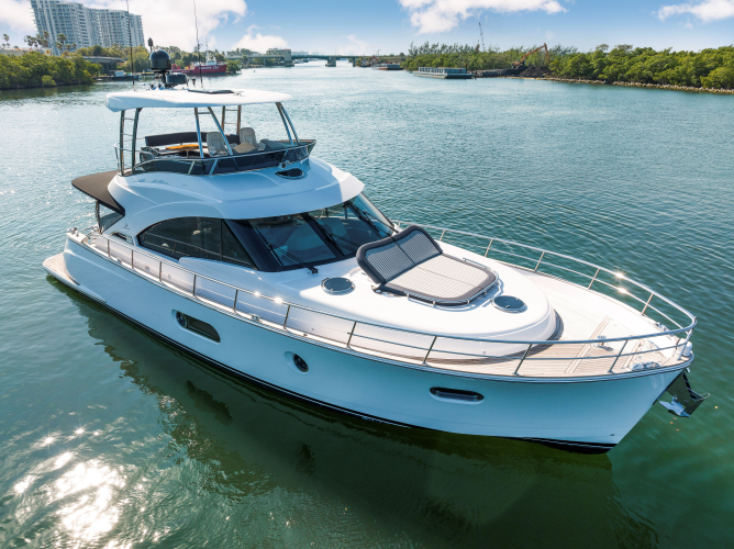 54 Daybridge Yacht Photos Pics 