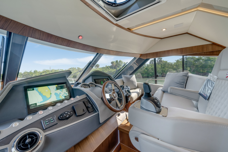 54 Daybridge Yacht Photos Pics 