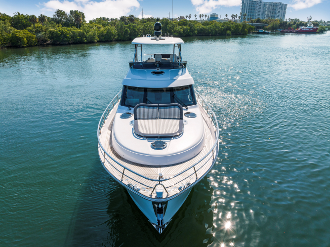 54 Daybridge Yacht Photos Pics 