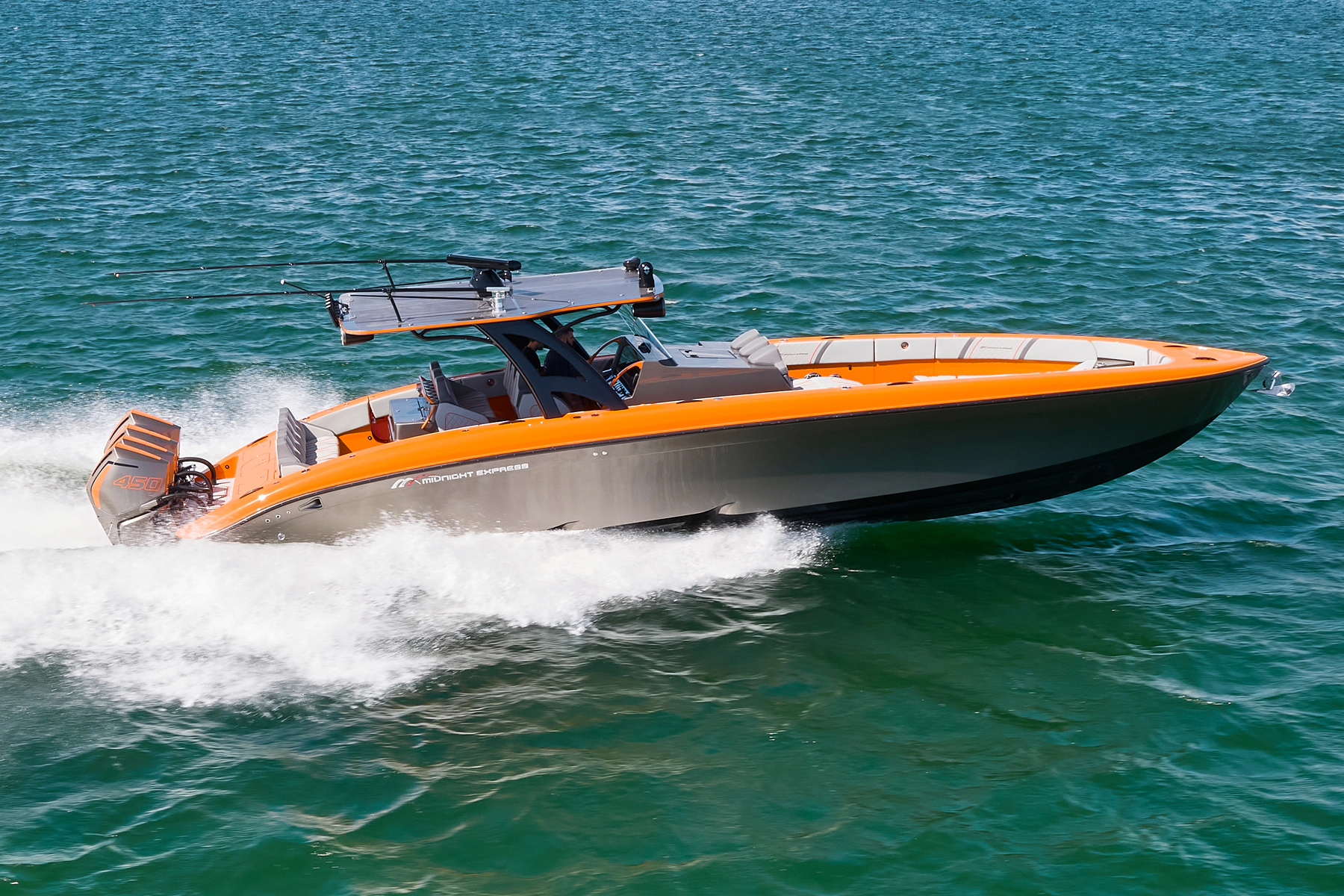 43' Midnight Express 2020