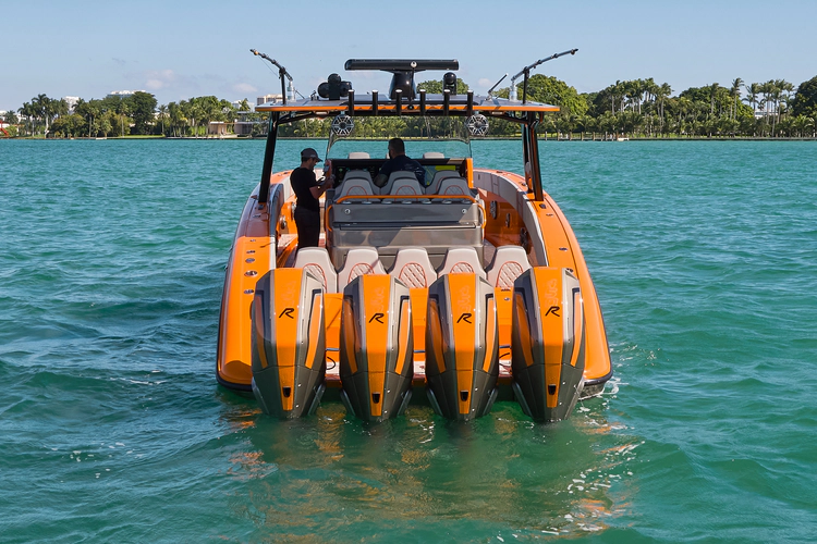 Va Va Vroom Yacht Photos Pics 