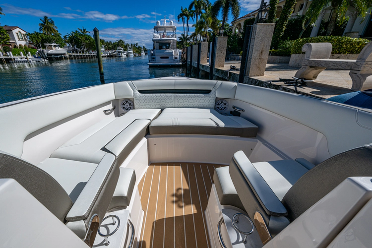 Tinker's Toye Yacht Photos Pics 