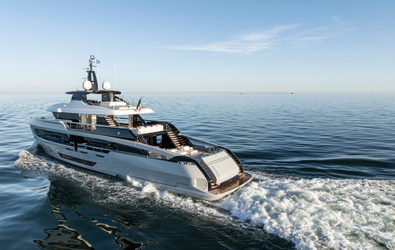 Doge 400 Yacht Photos Pics 