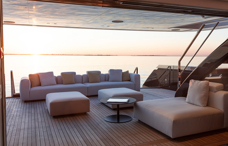 Doge 400 Yacht Photos Pics 