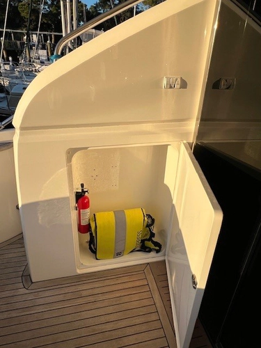 Debt Setter Yacht Photos Pics 