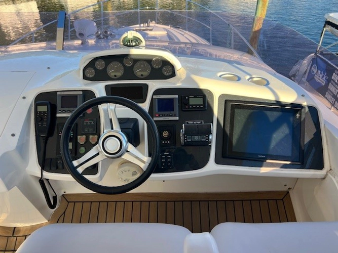 Debt Setter Yacht Photos Pics 