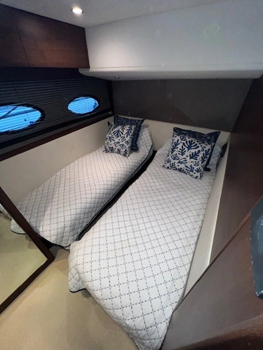 Debt Setter Yacht Photos Pics 