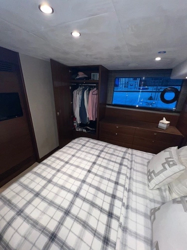 Debt Setter Yacht Photos Pics 