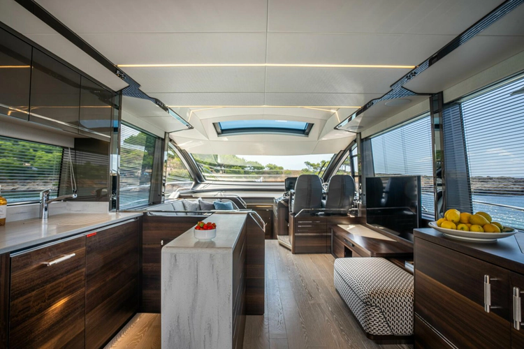 65 Sport Yacht Yacht Photos Pics 