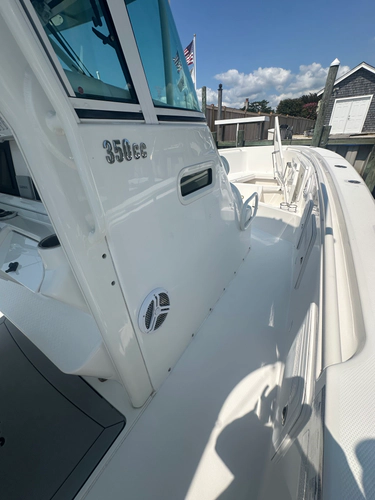 Pebbles Yacht Photos Pics 