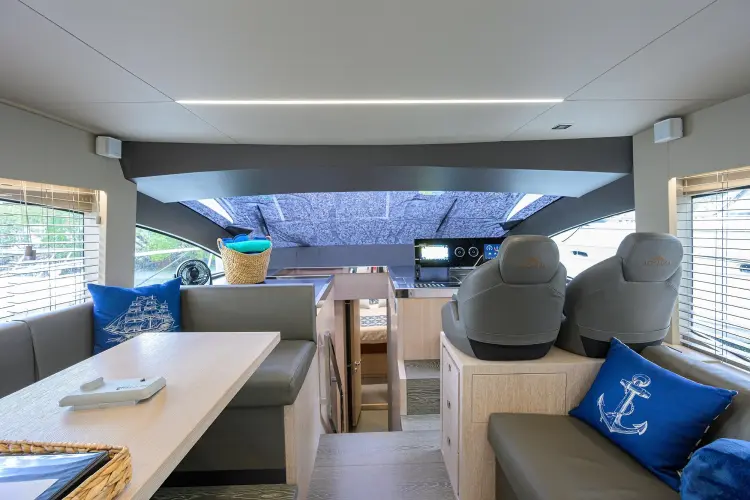 Harbour Time Yacht Photos Pics 