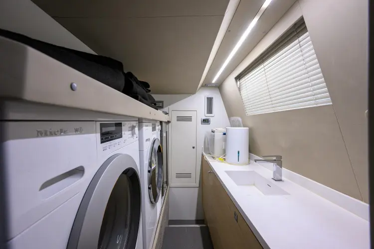 Harbour Time Yacht Photos Pics 