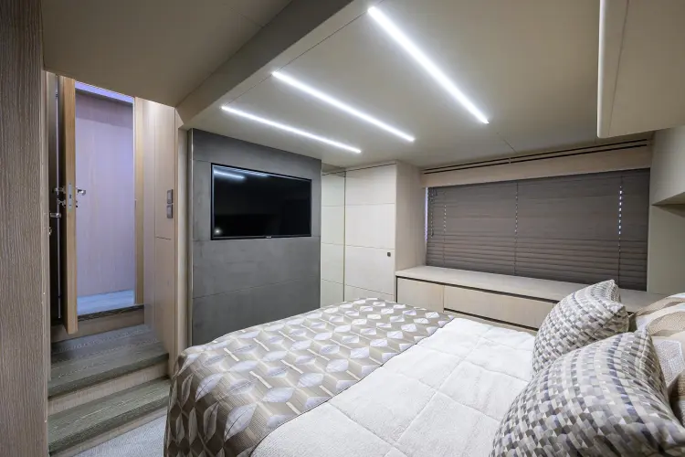 Harbour Time Yacht Photos Pics 