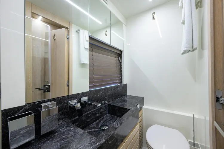 Harbour Time Yacht Photos Pics 