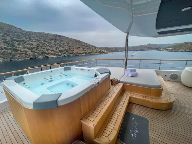 Evelyn P Yacht Photos Pics 