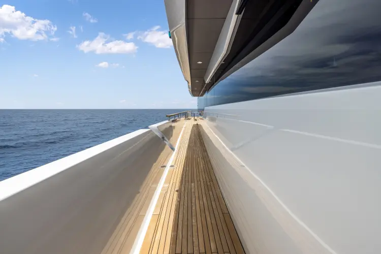 Evelyn P Yacht Photos Pics 