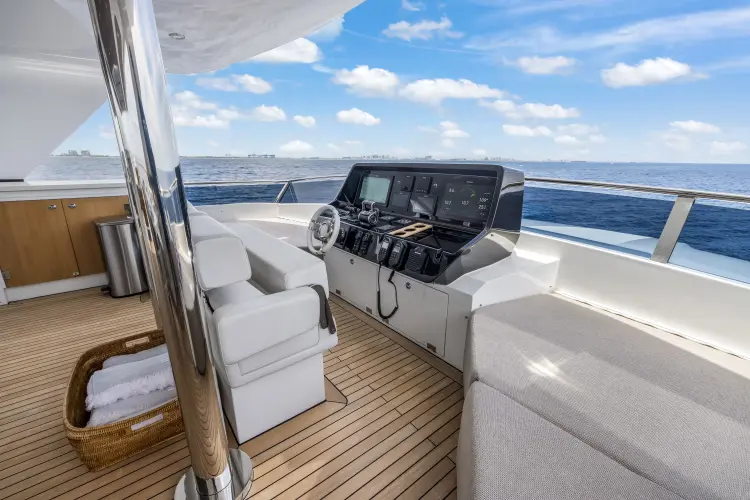 Evelyn P Yacht Photos Pics 