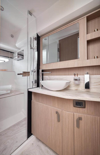 F5.7 Yacht Photos Pics 