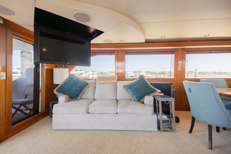 Vita Brevis Yacht Photos Pics 