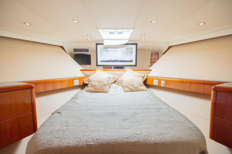Vita Brevis Yacht Photos Pics 