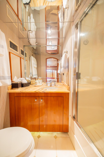 Vita Brevis Yacht Photos Pics 