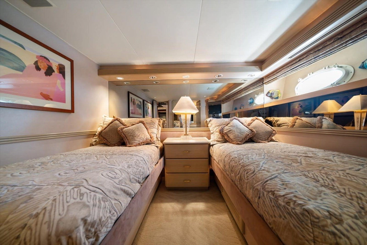 Think B.i.g Yacht Photos Pics 