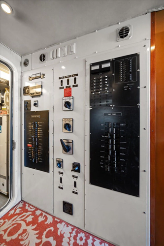 Think B.i.g Yacht Photos Pics 