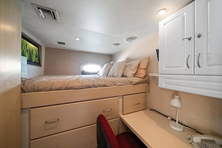 Think B.i.g Yacht Photos Pics 