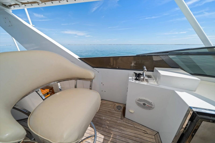 Think B.i.g Yacht Photos Pics 